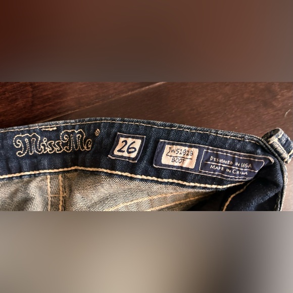 Miss Me Jeans
Low-Rise/Dark-Wash/Flared - Picture 5 of 6